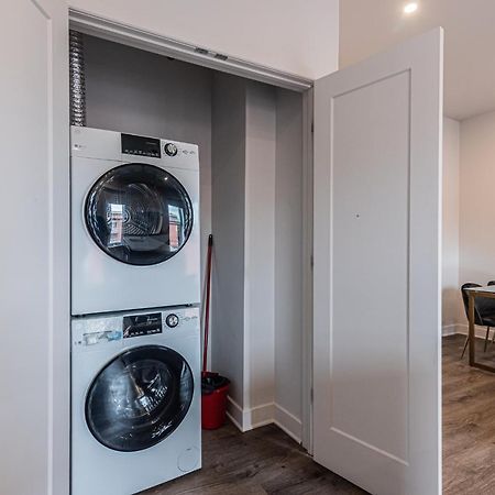 2 Bedroom Luxury In The Mile End By Den Stays Montreal Exterior foto