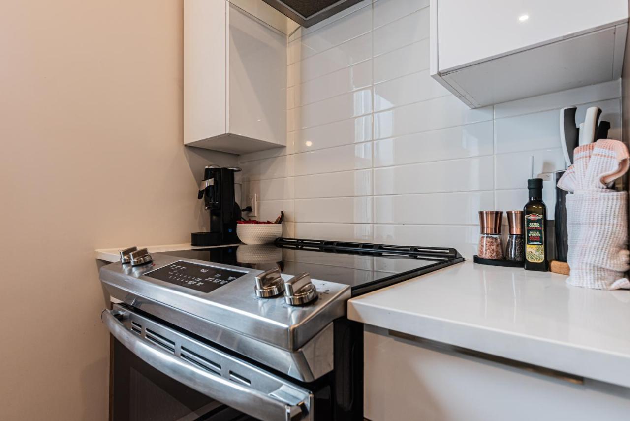 2 Bedroom Luxury In The Mile End By Den Stays Montreal Exterior foto